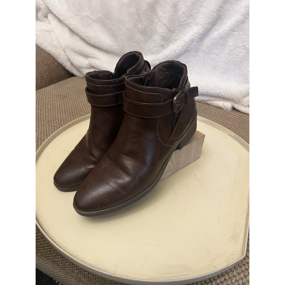 Baretraps Women Maci Western Ankle Booties Sz US 8.5 M Brown Buckle Vegan Leathr